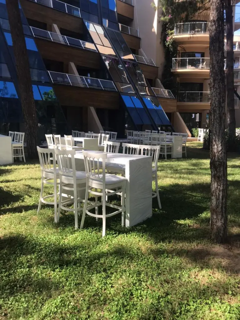 beyaz royal bar taburesi-6.webp