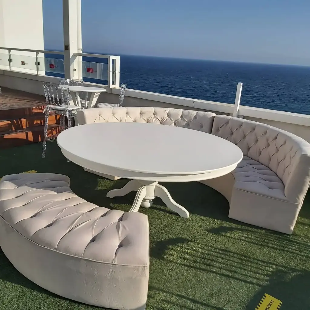 Berlin Yemek Masası