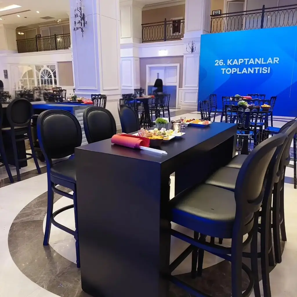 Lord Bar Chair