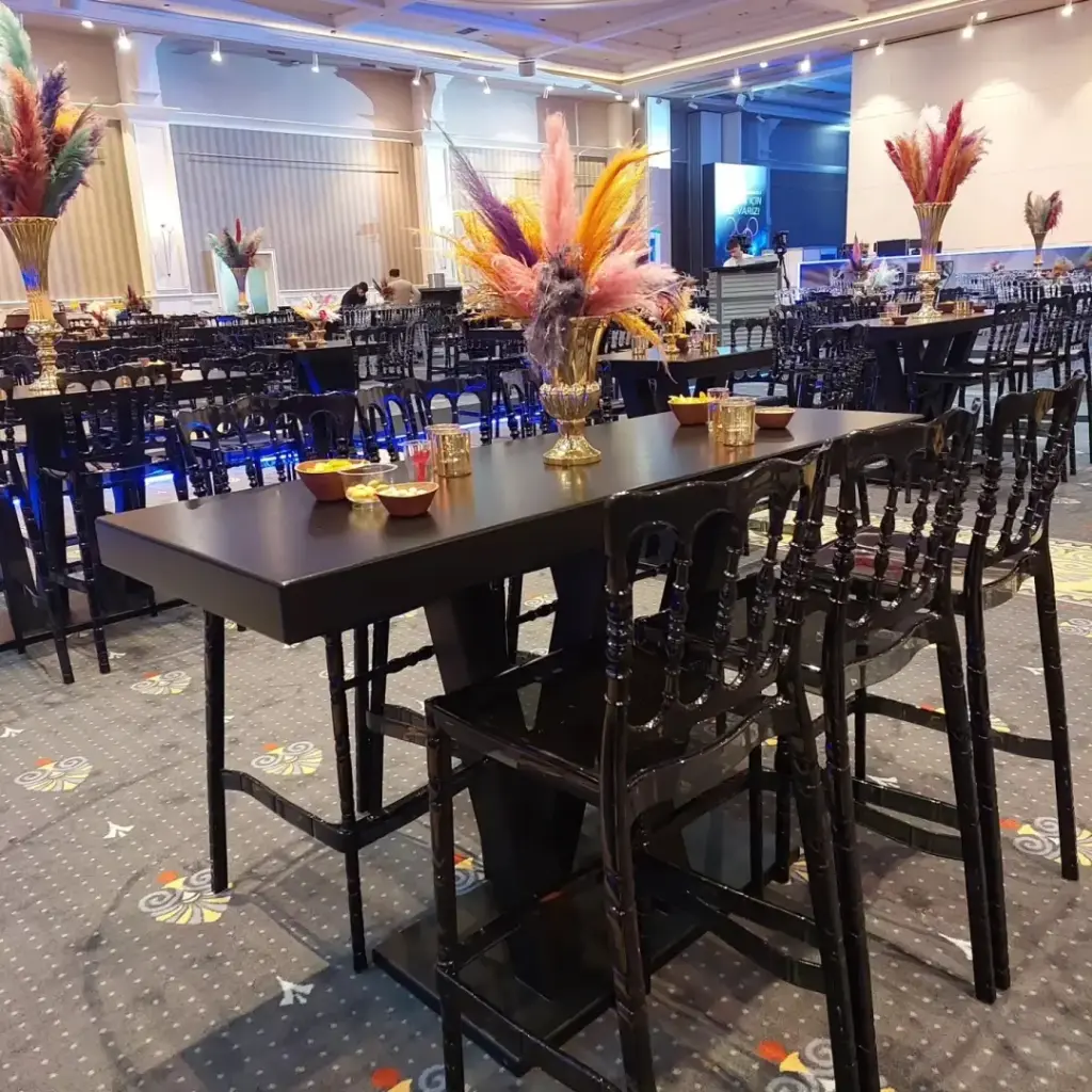 Versay Bar Chair