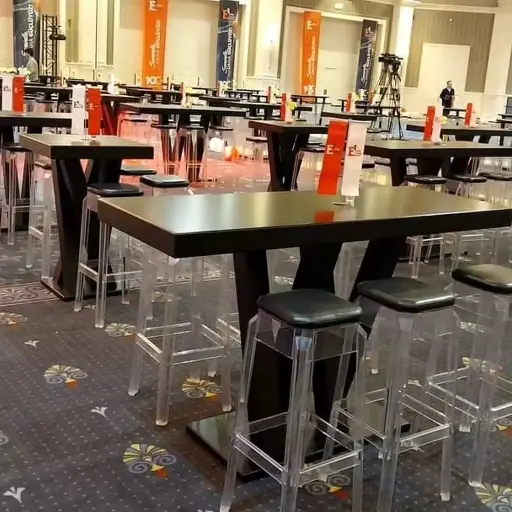 Avario Bar Table