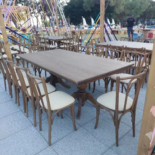 Masif Yemek Masası
